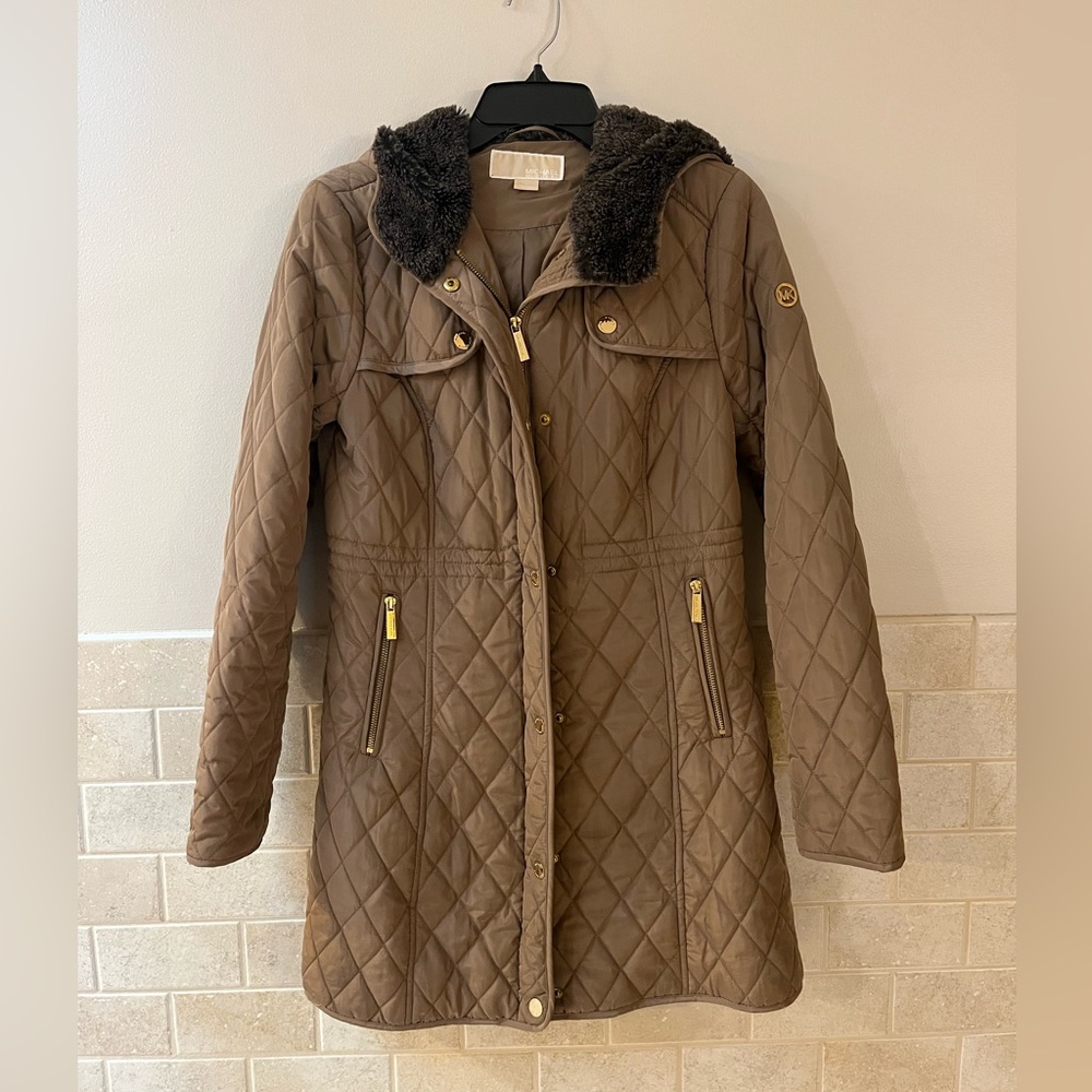 Like new Michael Kors quilted coat size small